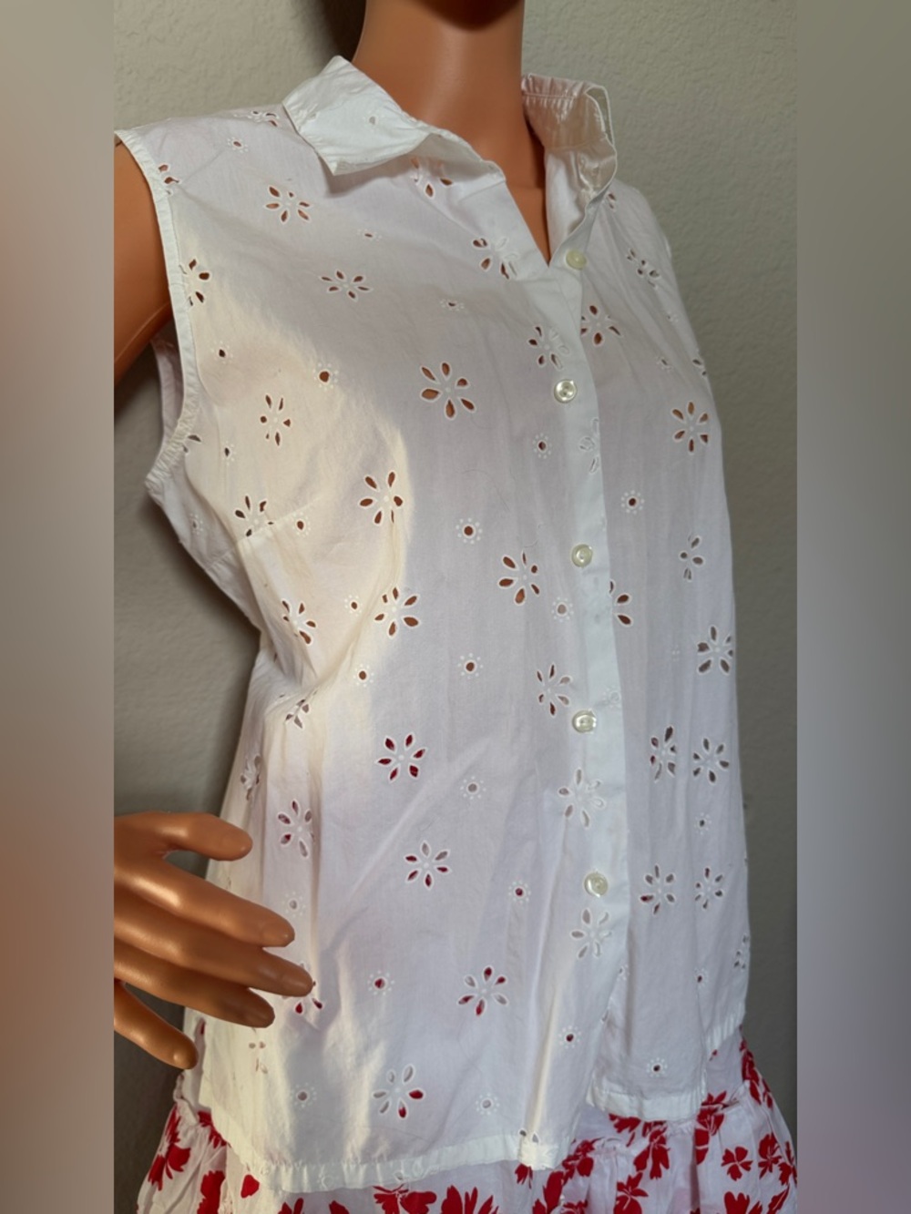 Charter Club Eyelet Sleeveless Blouse 16 White Cotton Button Front Summer Top